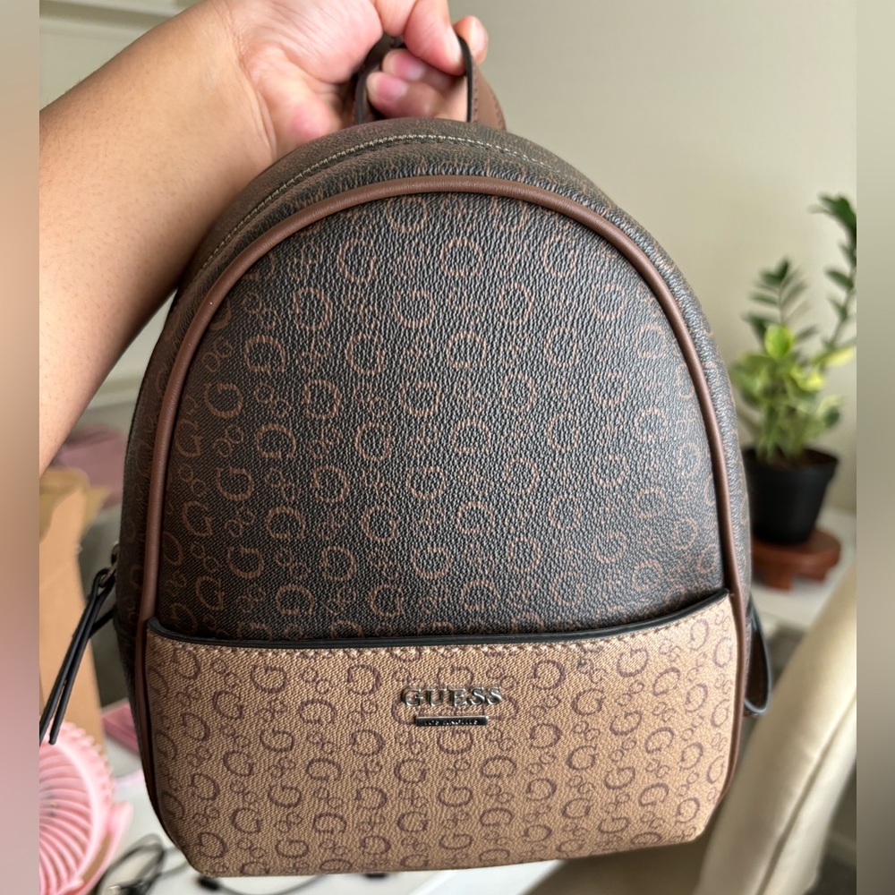 Guess mini backpack